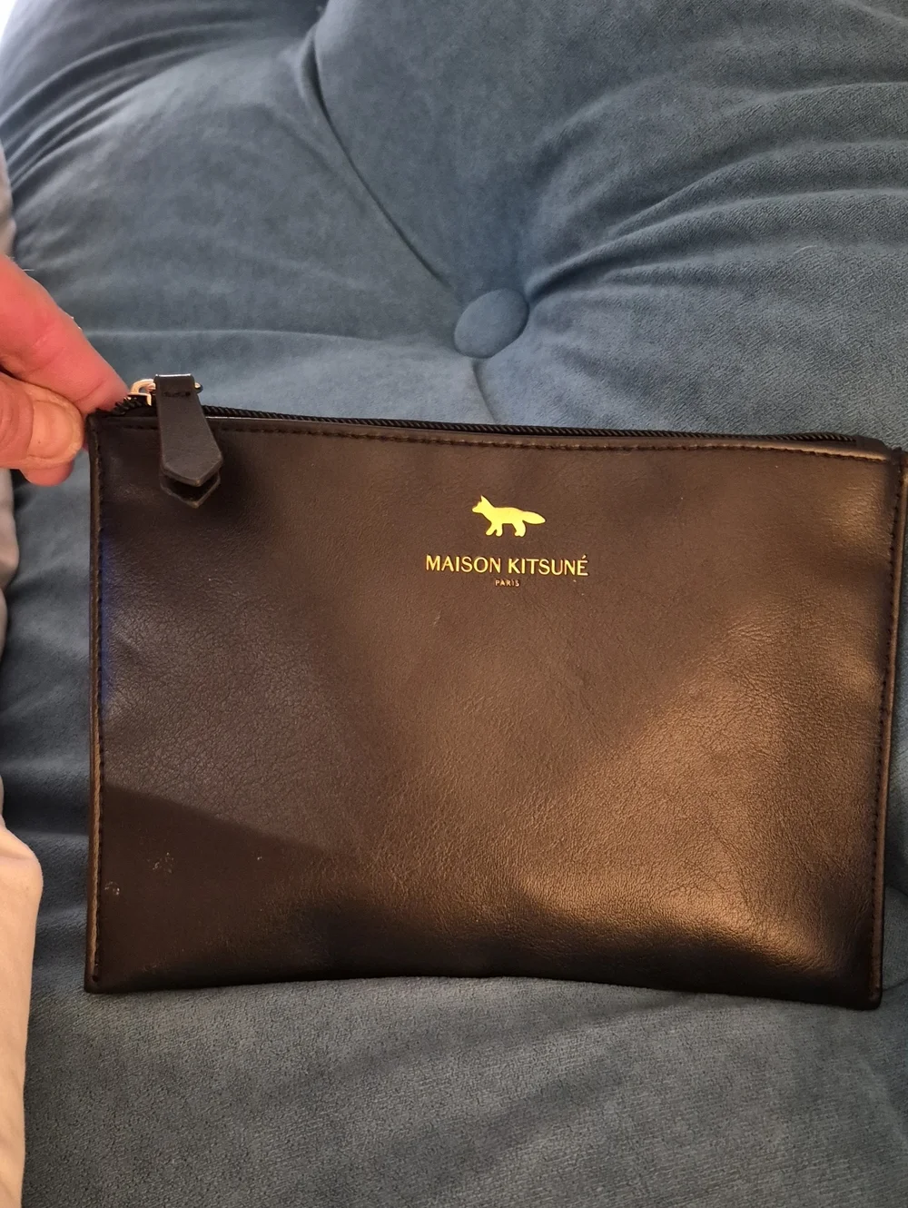 Maison Kitsune JAL Business Class Amenity Black  Accessory makeup Zip Bag